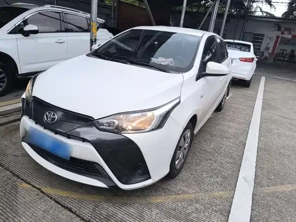 Toyota Yaris L 2016