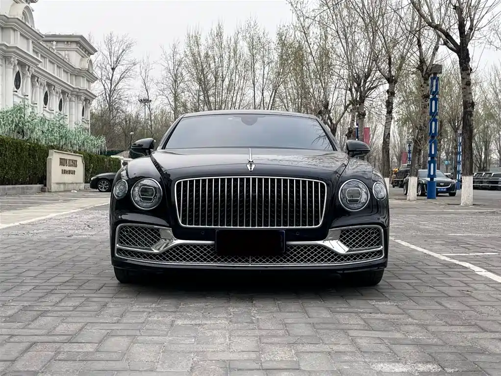 Bentley Flying Spur 2022 — фото 2