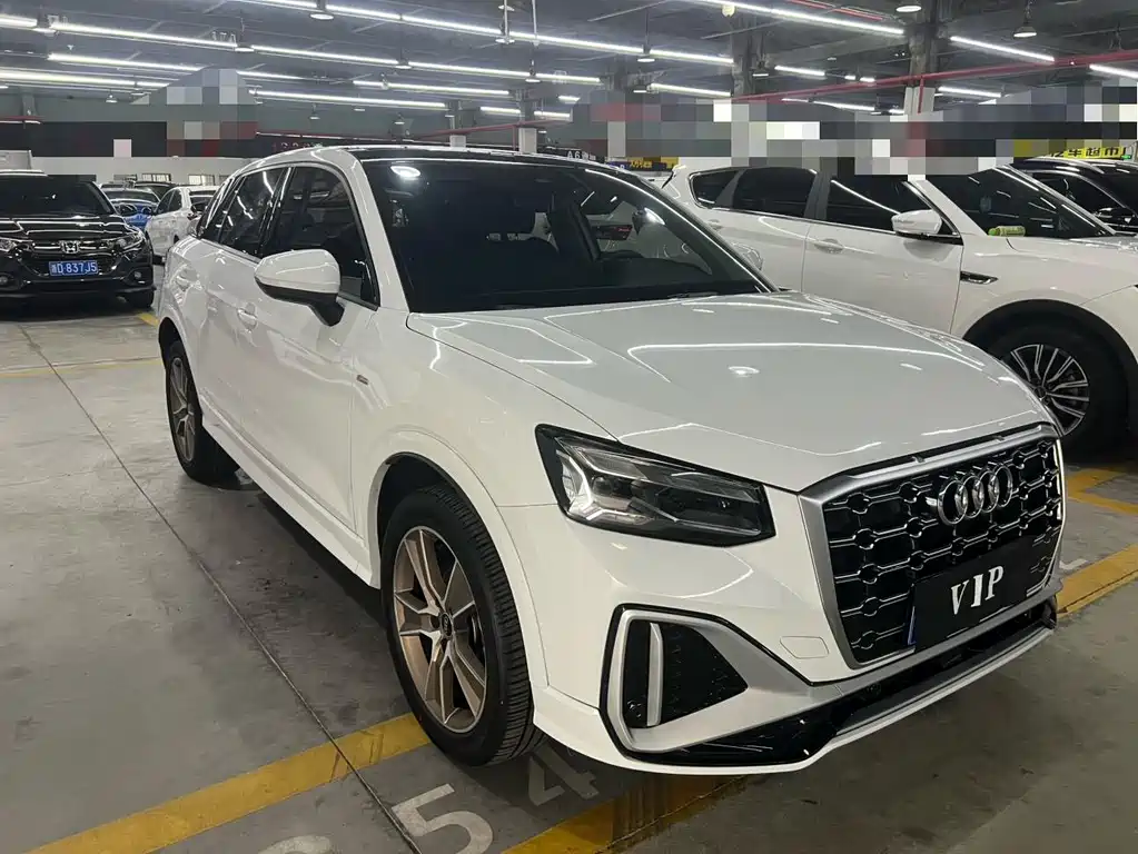 Audi Q2L 2022