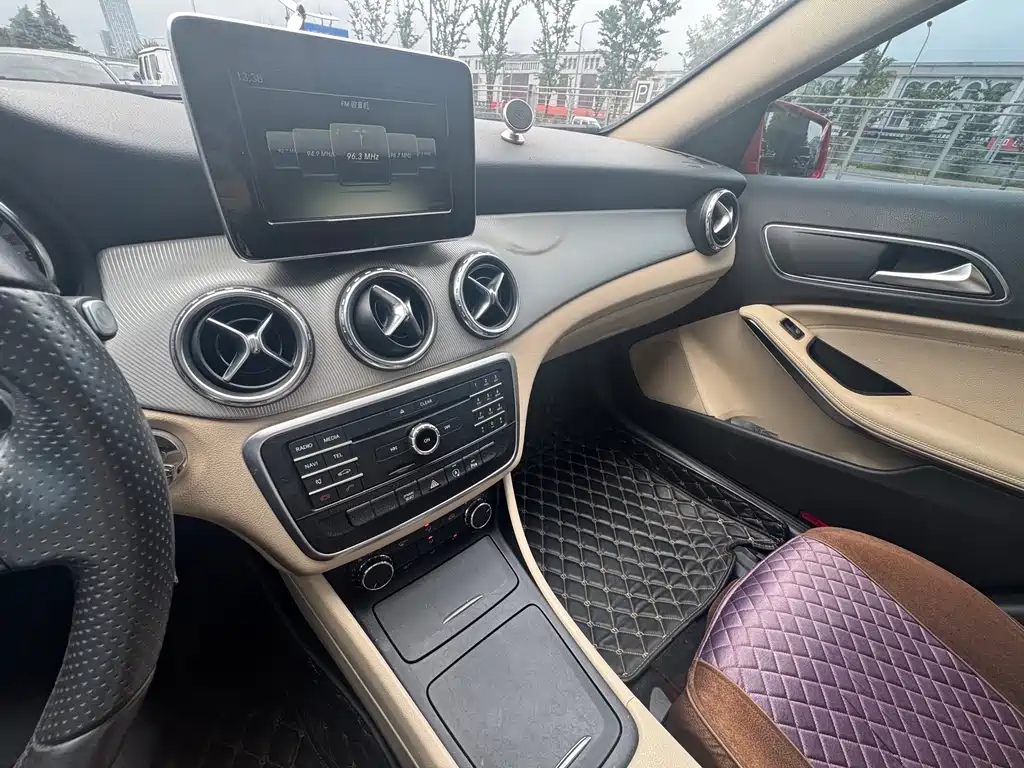 Mercedes-Benz GLA 2016