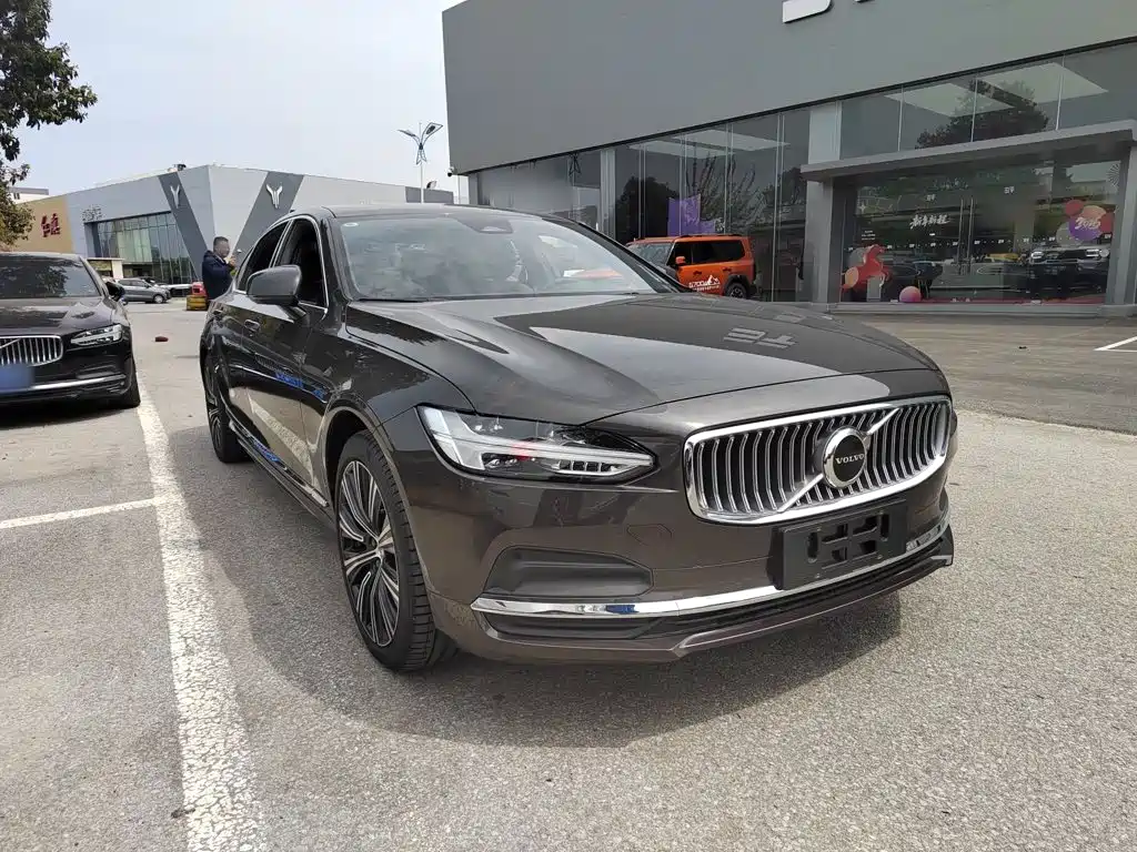 Volvo S90 2025 — фото 22