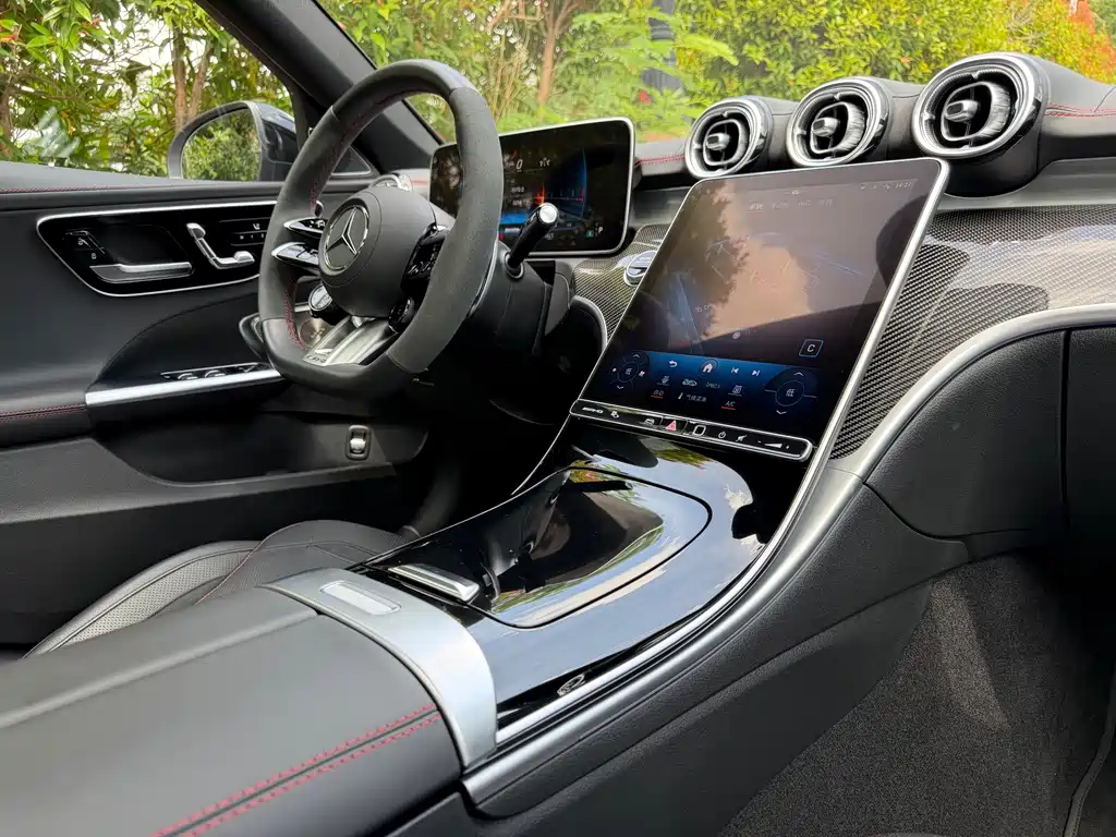Mercedes-Benz C-Class AMG 2024 — фото 9