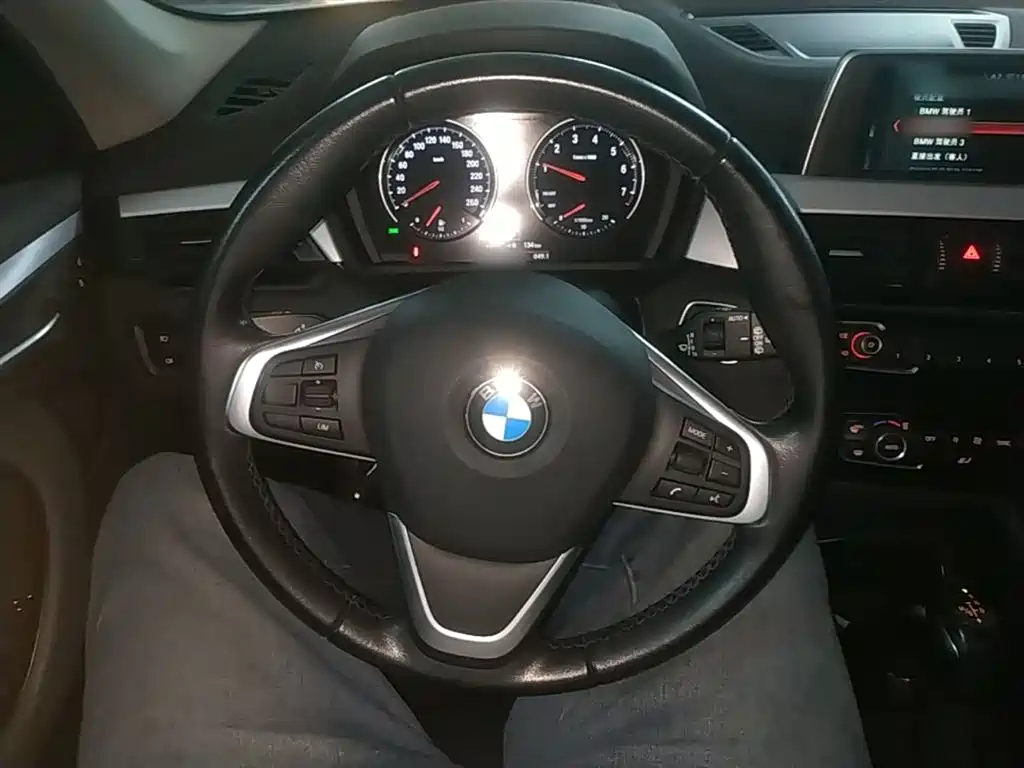 BMW X1 2019 — фото 11