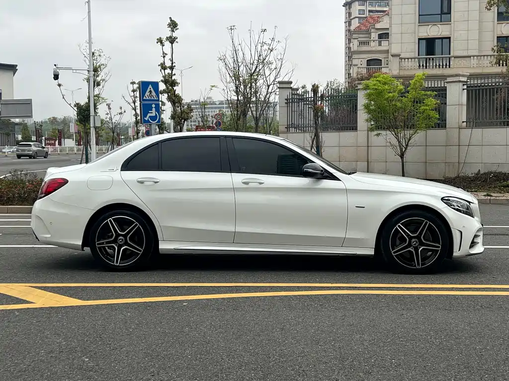 Mercedes-Benz C-Class 2021 — фото 8