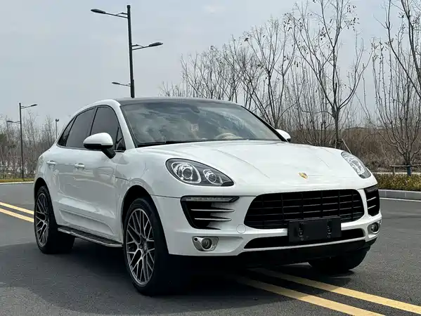 Porsche Macan 2016