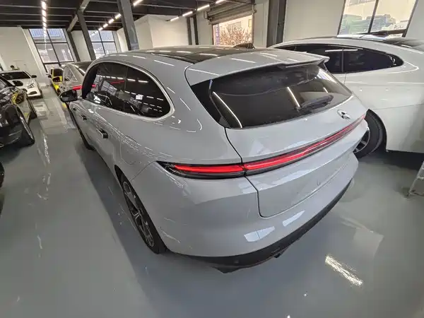 NIO ET5T 2024