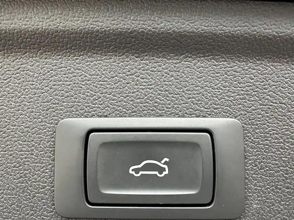 Audi A3 2022 — фото 18