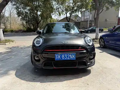 MINI MINI 2018
