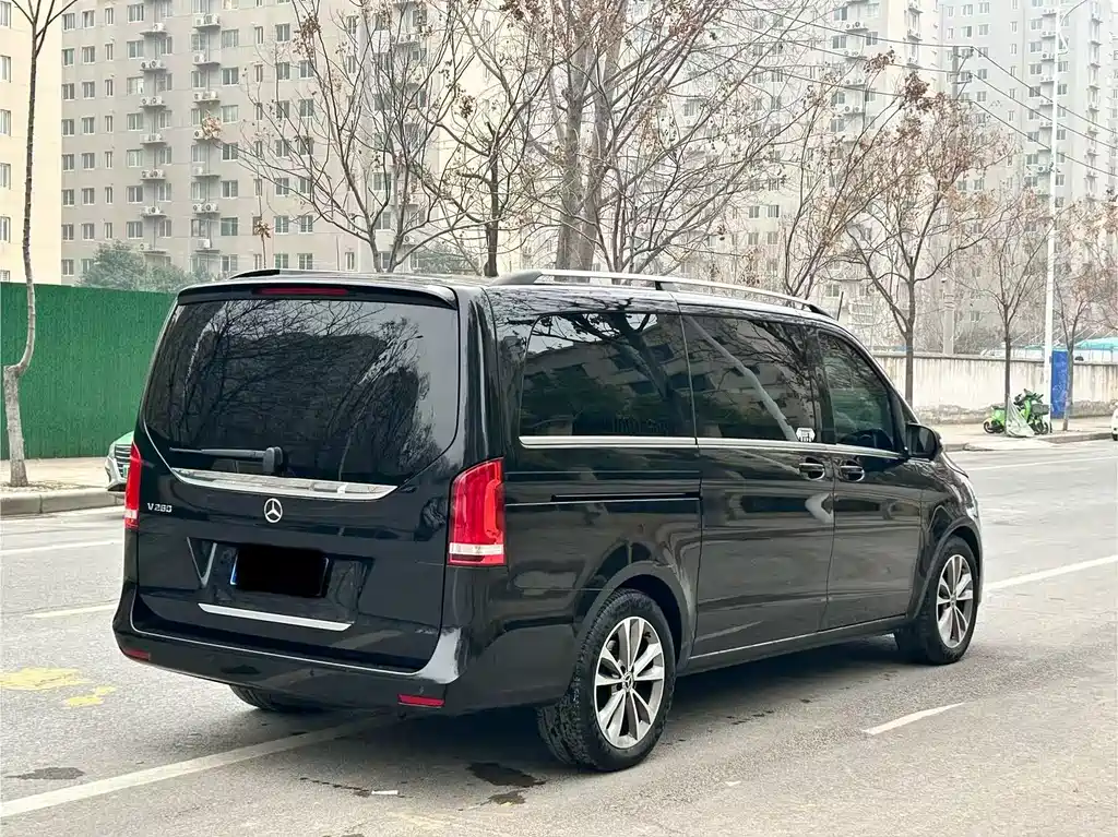 Mercedes-Benz V-Class 2023