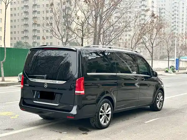 Mercedes-Benz V-Class 2023