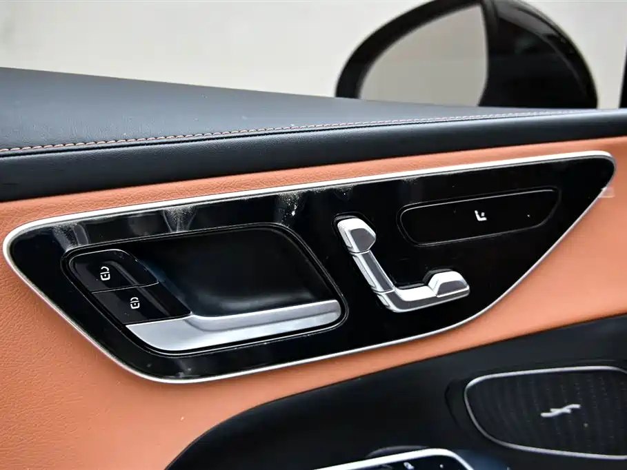 Mercedes-Benz GLC 2023 — фото 24