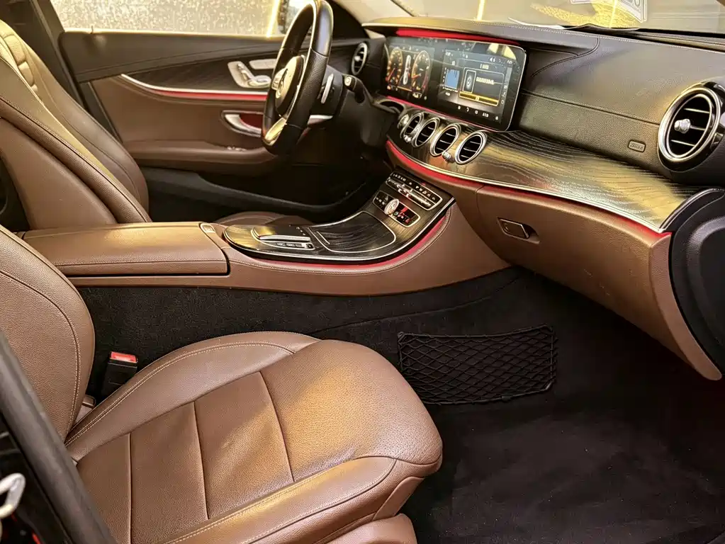 Mercedes-Benz E-Class 2019 — фото 9