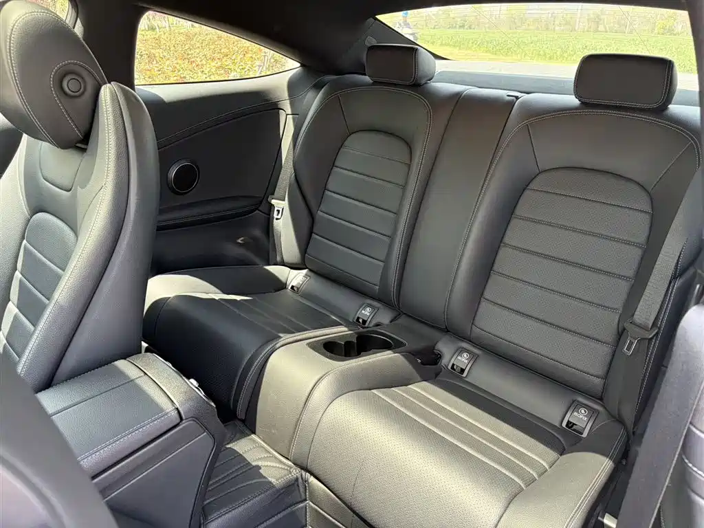 Mercedes-Benz C-Class 2021