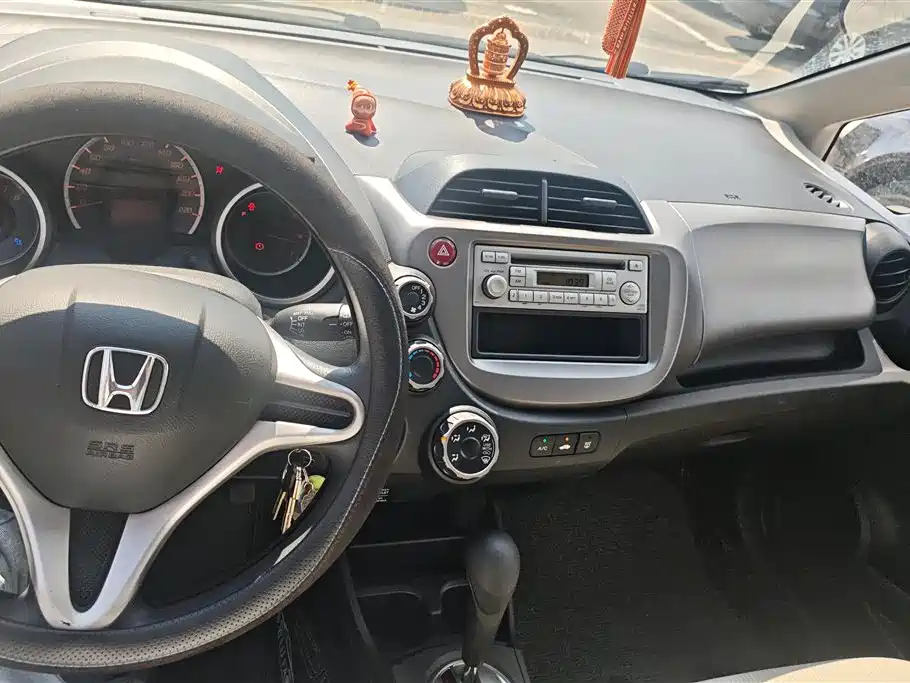 Honda Fit 2012 — фото 11