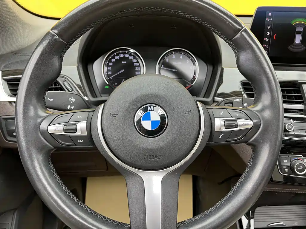 BMW X1 2022 — фото 9