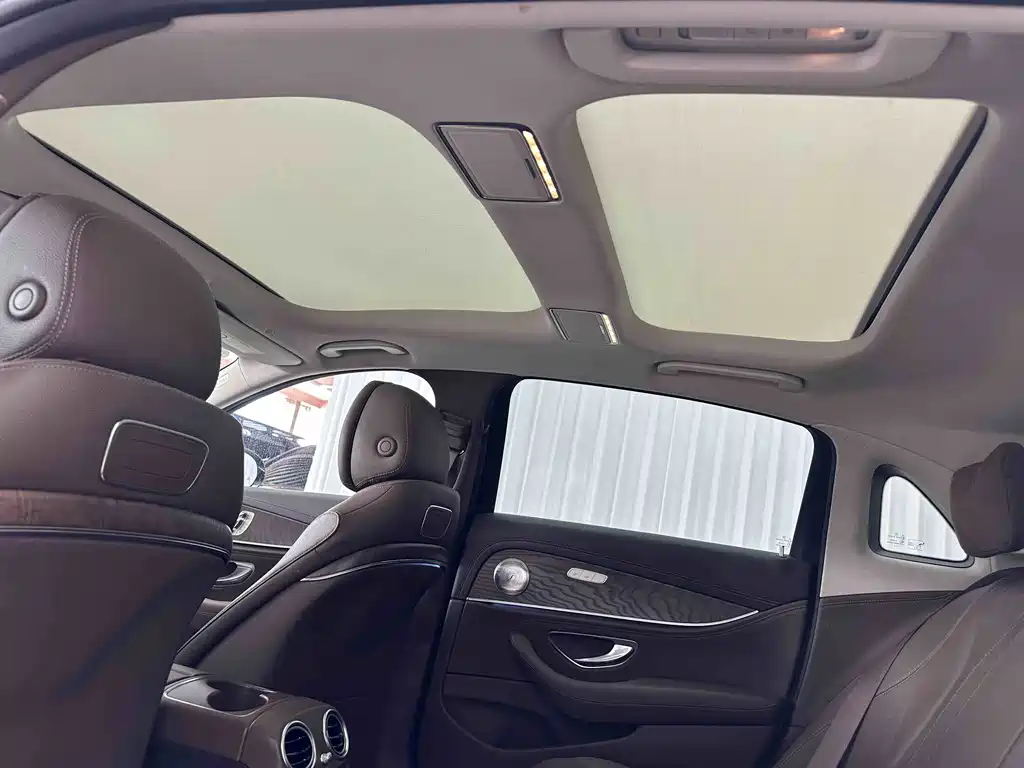 Mercedes-Benz E-Class 2017 — фото 10