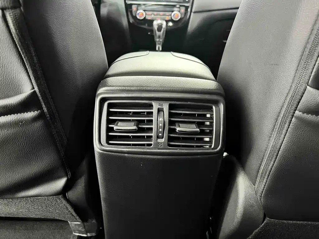 Nissan X-Trail 2023 — фото 18
