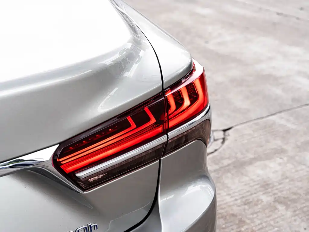 Lexus LS 2019 — фото 7