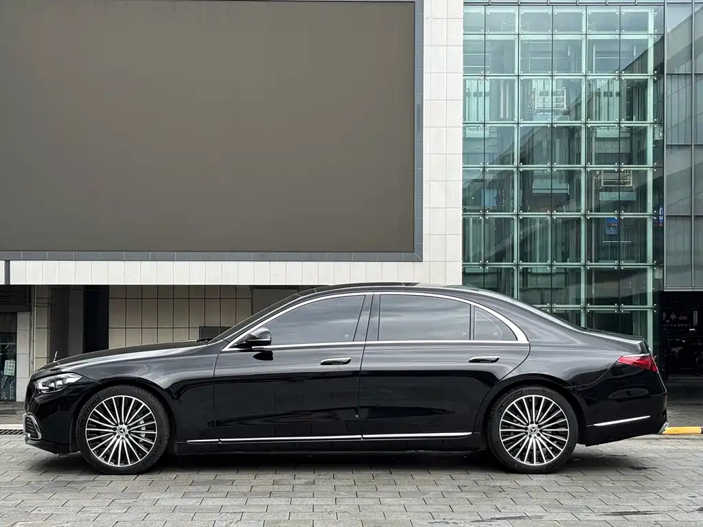 Mercedes-Benz S-Class 2024 — фото 2