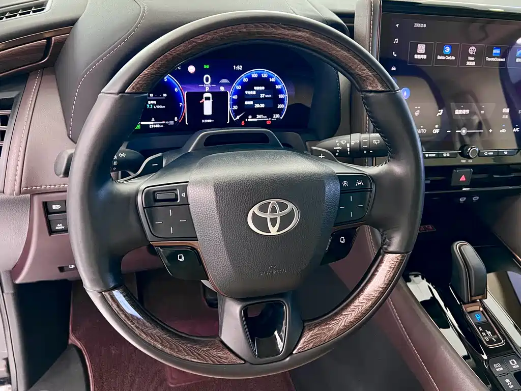 Toyota Alphard 2025 — фото 17