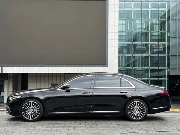 Mercedes-Benz S-Class 2024