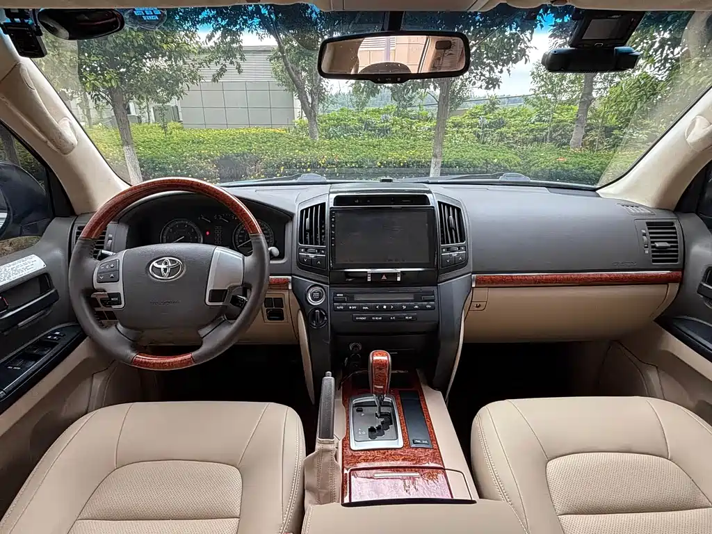 Toyota Land Cruiser 2015 — фото 13