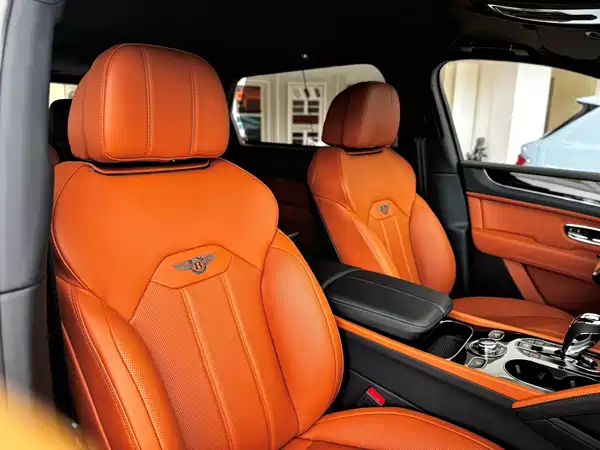 Bentley Bentayga 2026