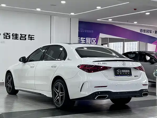 Mercedes-Benz C-Class 2024