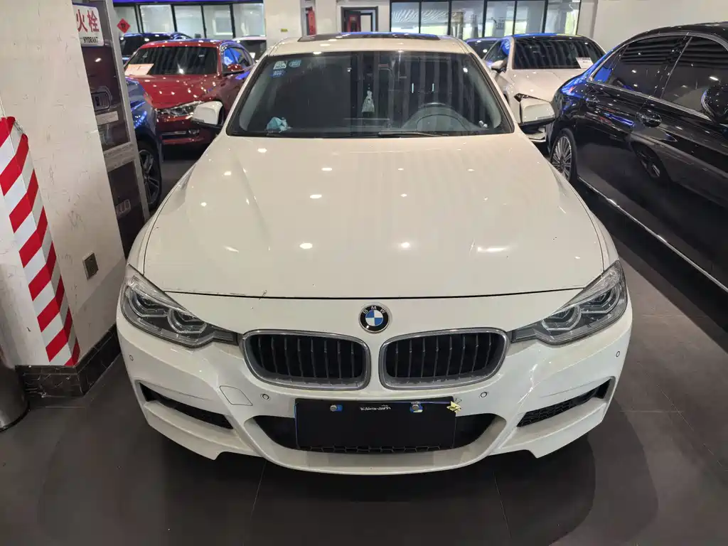 BMW 3 Series 2018 — фото 2