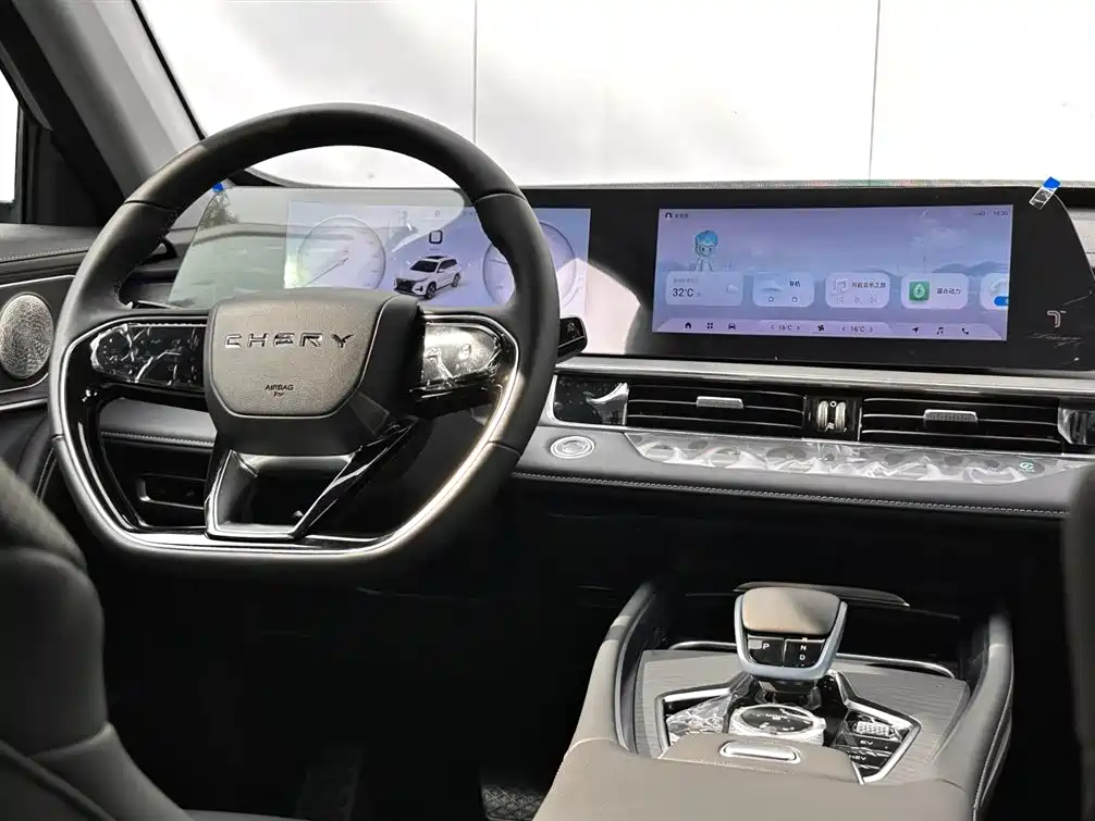 Chery Tiggo 8 PRO NEV 2025 — фото 25