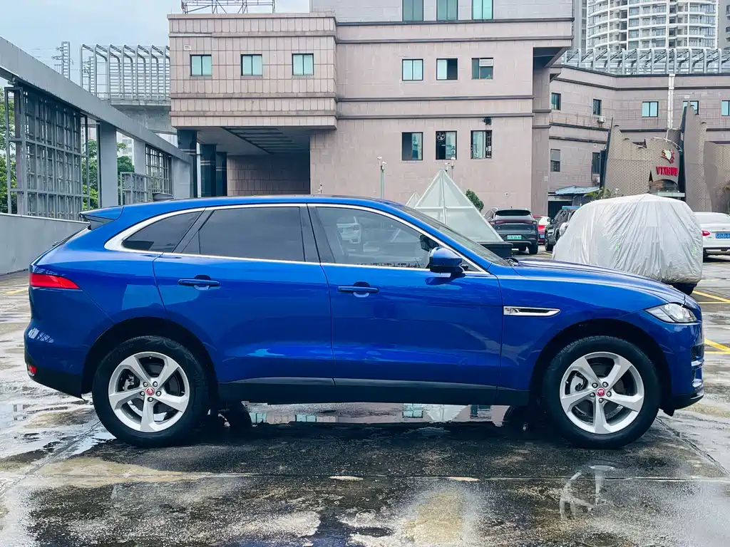 Jaguar F-PACE 2020 — фото 26