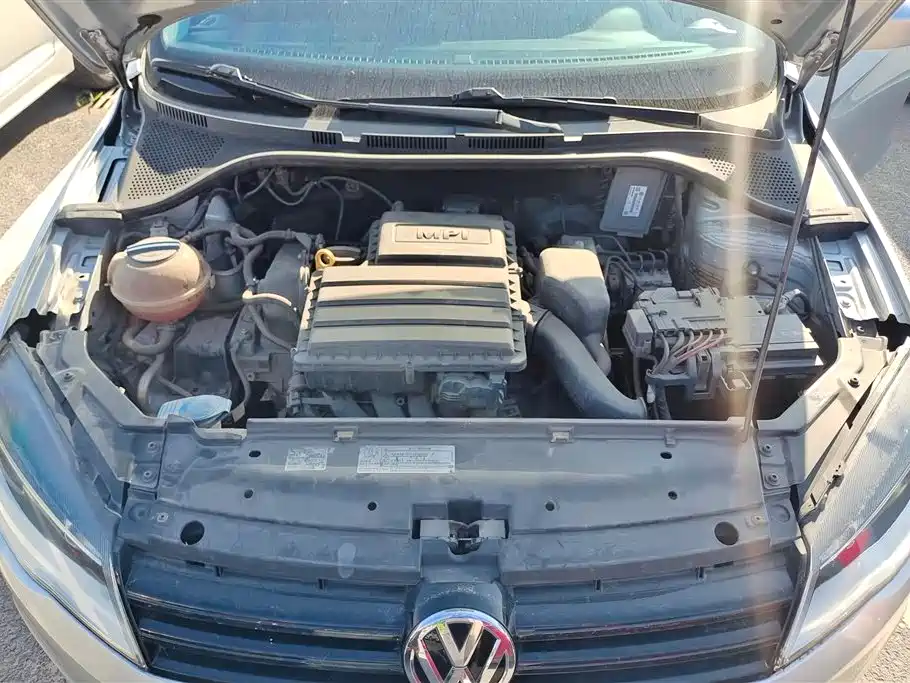 Volkswagen Jetta 2015 — фото 10