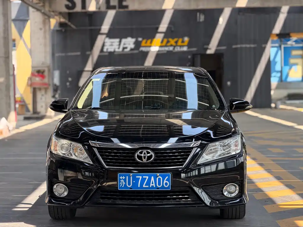 Toyota Camry 2013 — фото 2