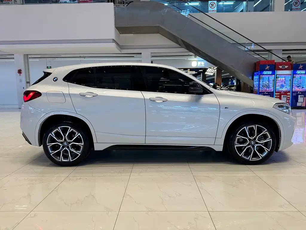 BMW X2 2021 — фото 9