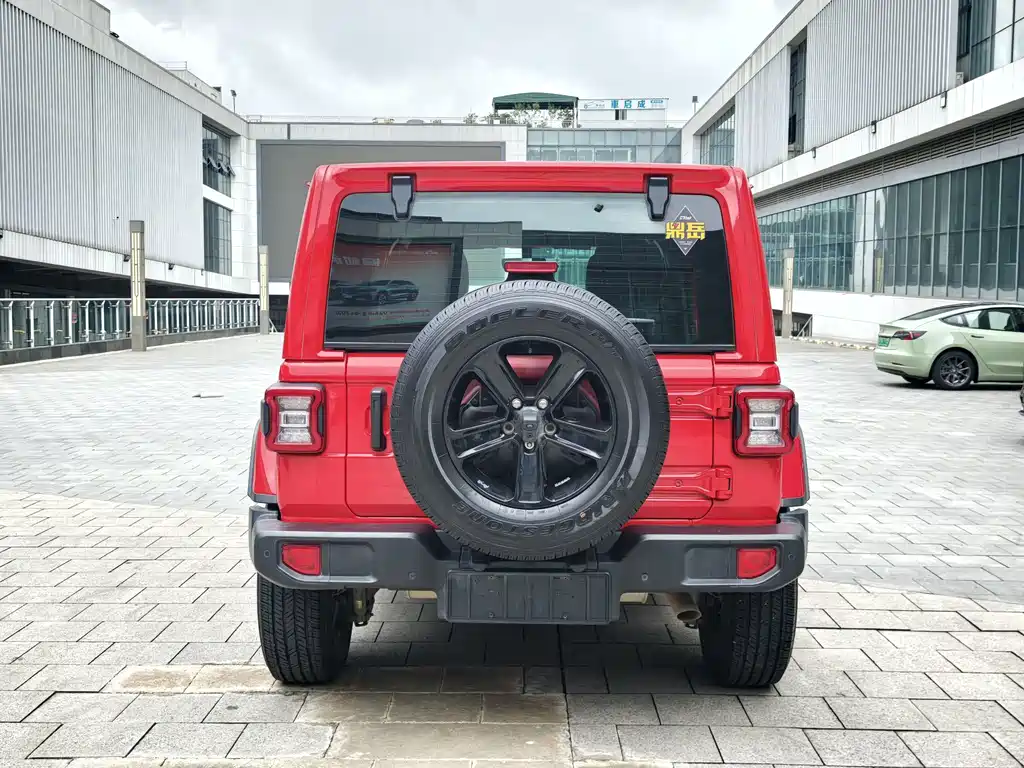 Jeep Wrangler 2024 — фото 16