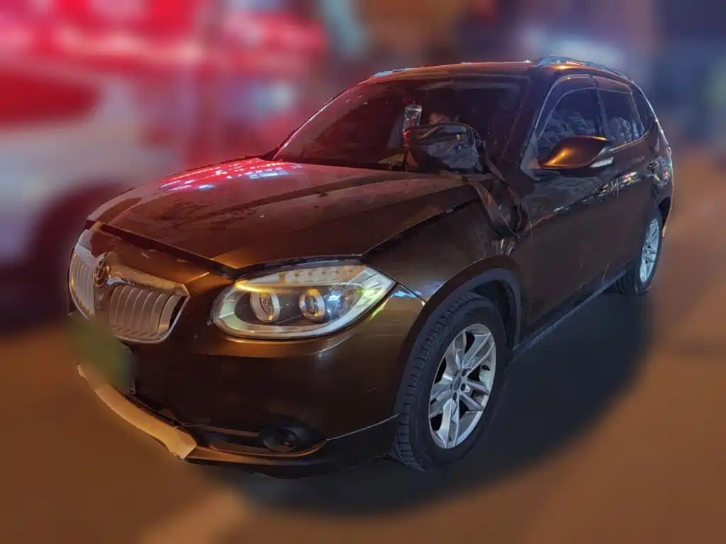 Zhonghua V5 2014