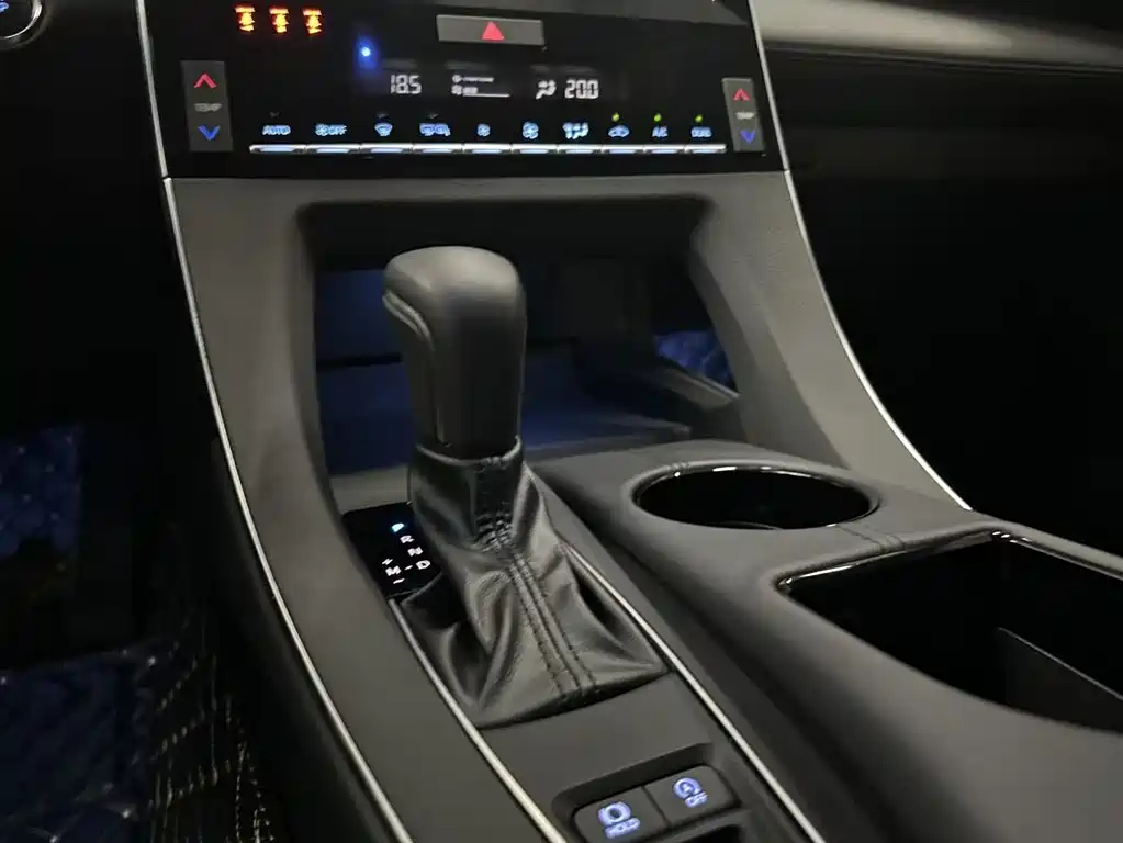 Toyota Avalon 2022 — фото 15