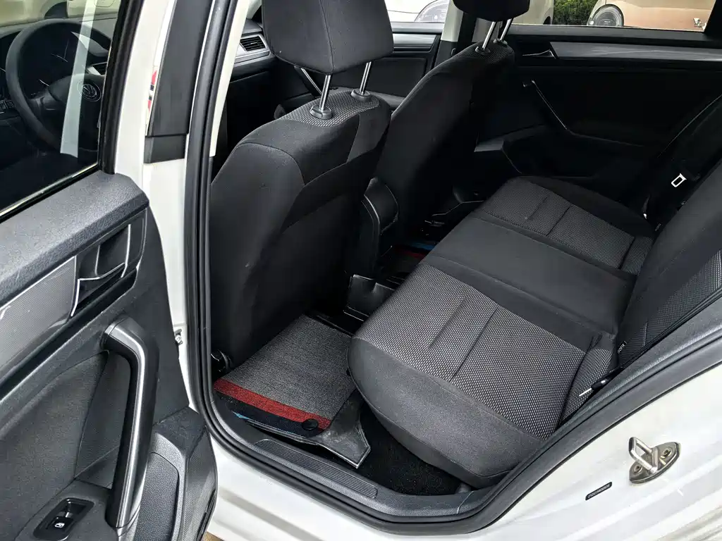 Volkswagen Bora 2021