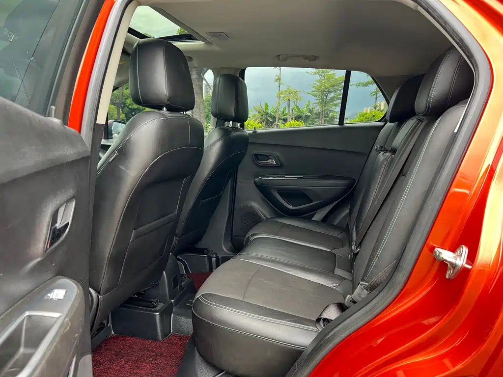 Chevrolet Trax 2014 — фото 12