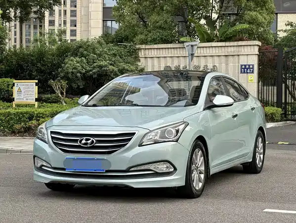 Hyundai Mistra 2014