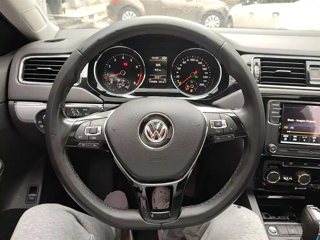 Volkswagen Sagitar 2017 — фото 11
