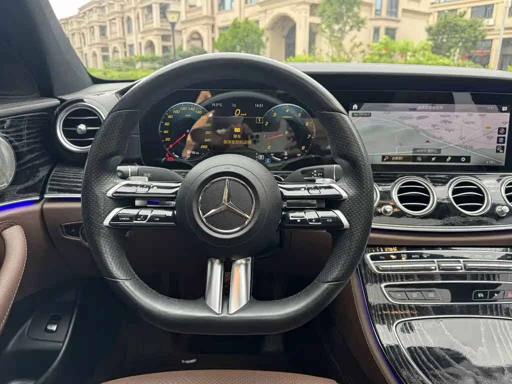Mercedes-Benz E-Class 2020 — фото 6