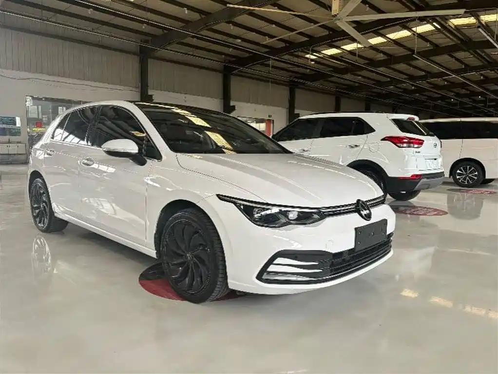 Volkswagen Golf 2021