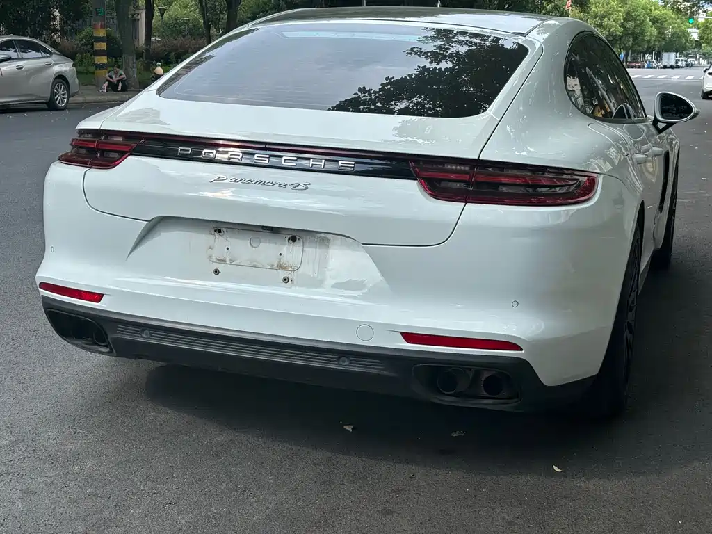 Porsche Panamera 2021 — фото 15