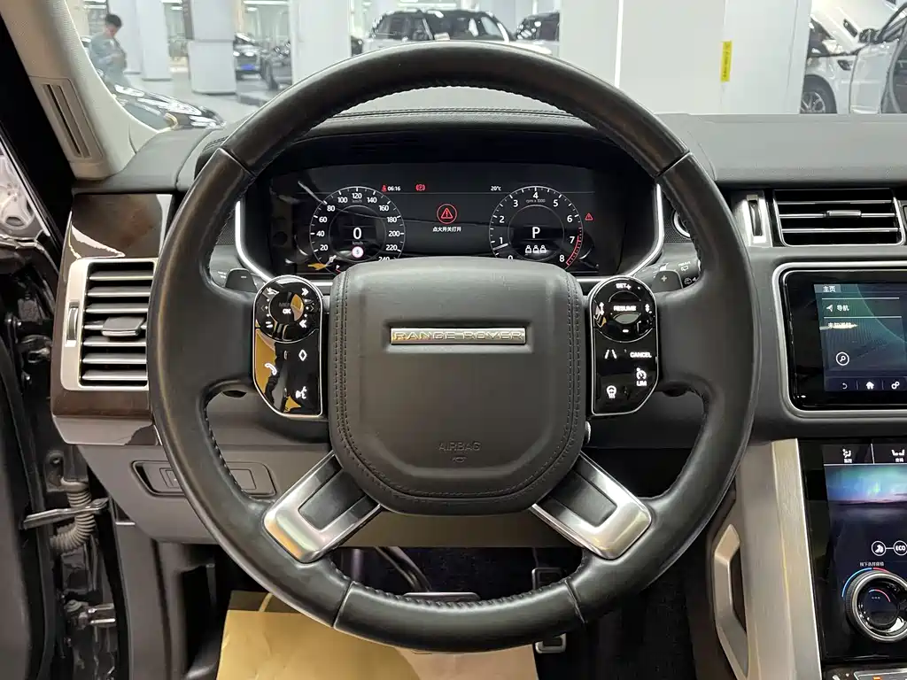 Land Rover Range Rover 2021 — фото 15