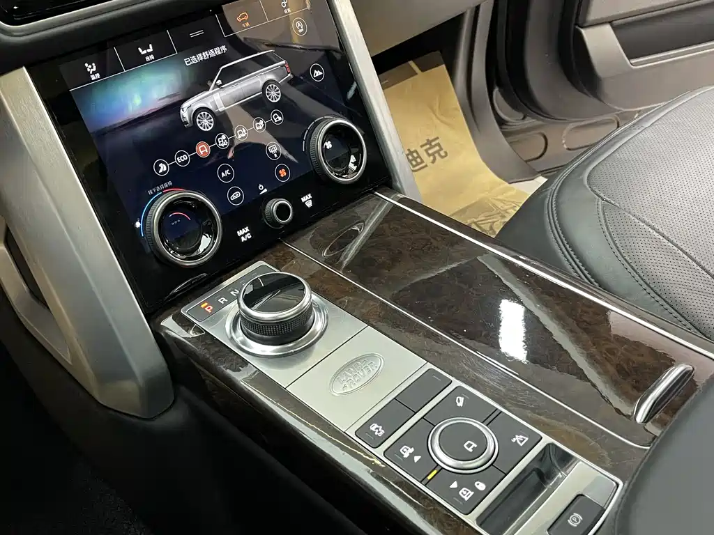 Land Rover Range Rover 2021 — фото 19