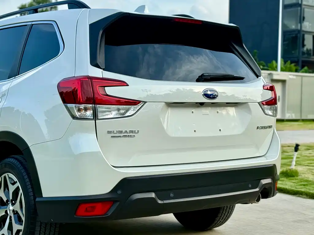Subaru Forester 2020 — фото 9