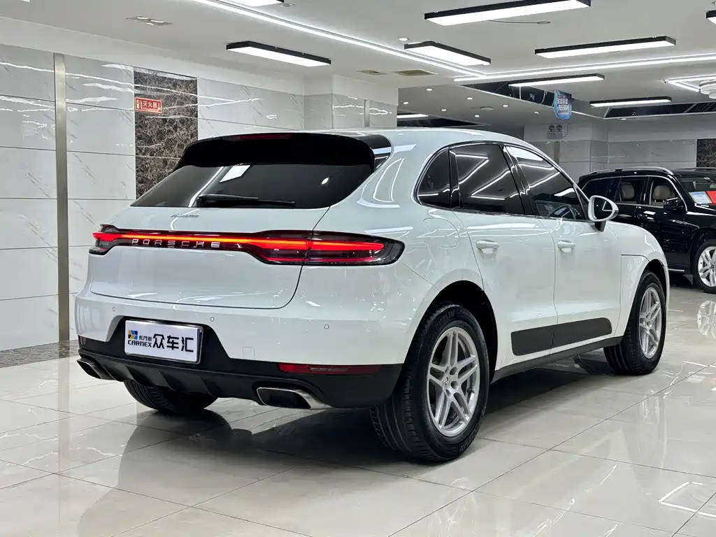 Porsche Macan 2019 — фото 6