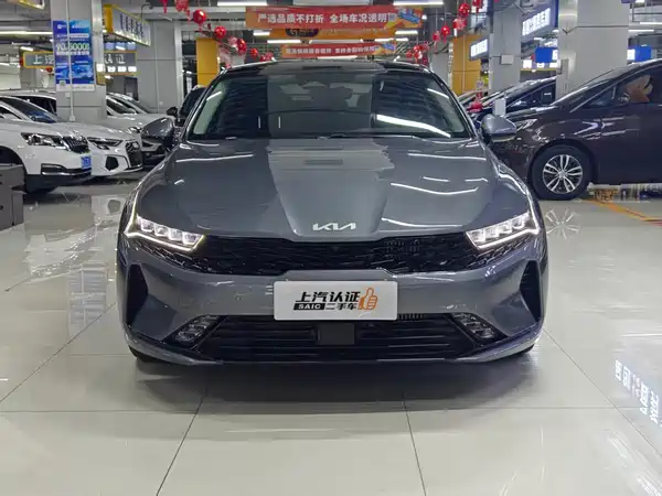 Kia K5 2025