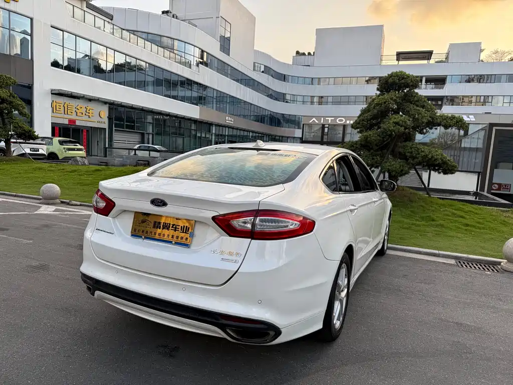 Ford Mondeo 2016 — фото 11